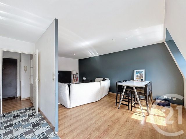 Appartement F3 à vendre - 3 pièces - 64.0 m2 - CAMBRAI - 59 - NORD-PAS-DE-CALAIS - Century 21 Patrimoine Escaut